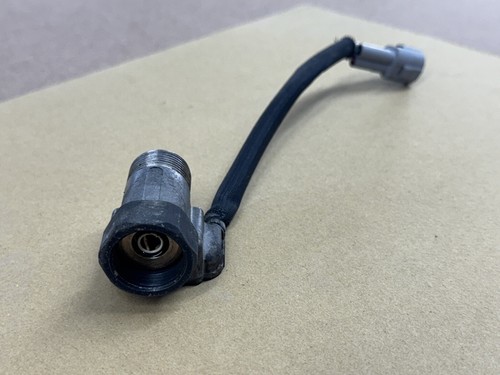 91-92 MR2 SW20 TRANSMISSION SPEEDO GEAR SPEED SENSOR SENDING UNIT CRUISE Control - Picture 2 of 11