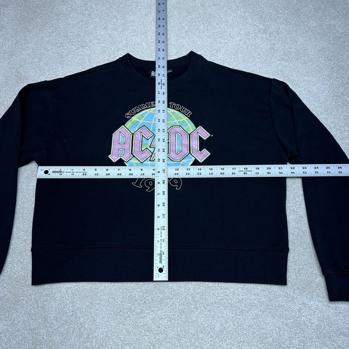 AC/DC Summer Tour 1979 Long Sleeve Ladies Crop Top Black AC/DC Summer Tour 1979 Long Sleeve Ladies Crop Top Black