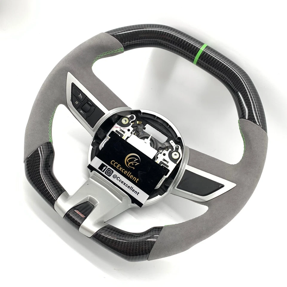 Volante de fibra de carbono real para Chevrolet Camaro SS 2009-2011 Foto 2 de 4