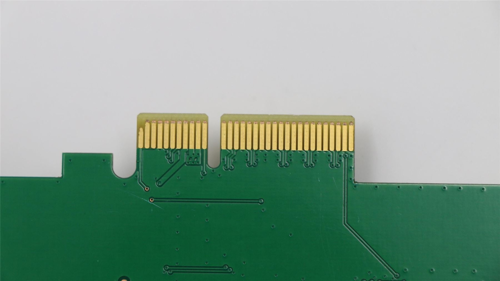 Carte Riser M.2 SSD Lenovo 01AJ832 - Pour Stations De Travail ThinkStation P Séries