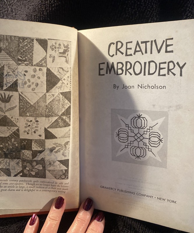 Creative EMBROIDERY by Joan Nicholson Vintage 1960 1st EDITION Excellent