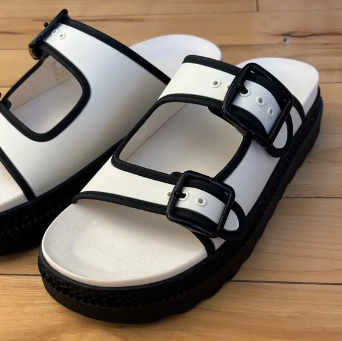 Coach Lainey White/Black Rubber Women's Size 7 Slides Sandals