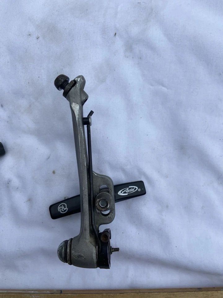 Avid einstellige 7 Bremsarme Schrauben und Beläge - Bild 2 von 4