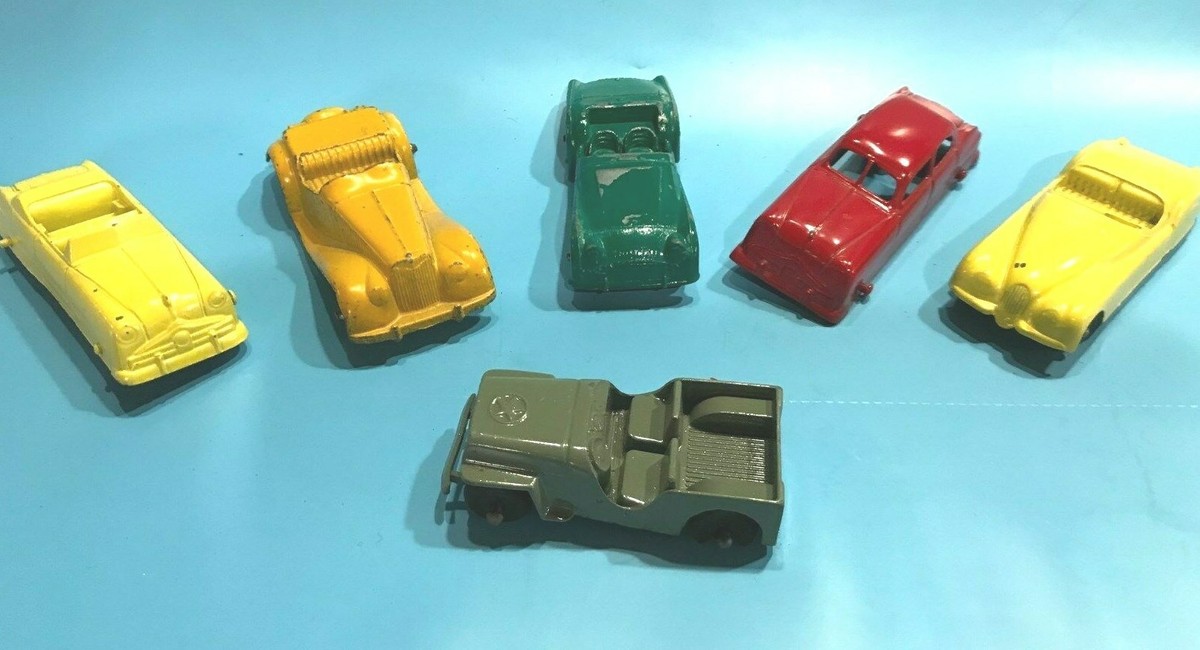 Jouet Ancien TootsieToy – Voiture Rouge – Métal Blanc Et Roues Caoutchouc – Années 30 – 3,5 Pouces