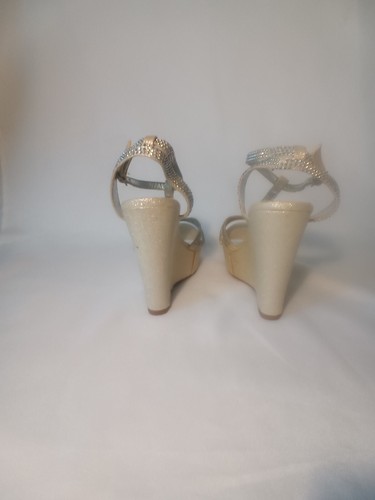 Material Girl Silver Beaded Pamper 5 3/8" Wedge Strappy Sandals Size 9M - Picture 3 of 8