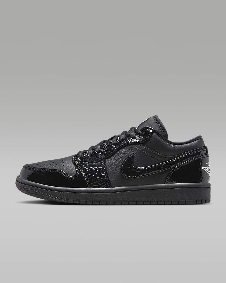 Nike WMNS Air Jordan 1 Low SE 