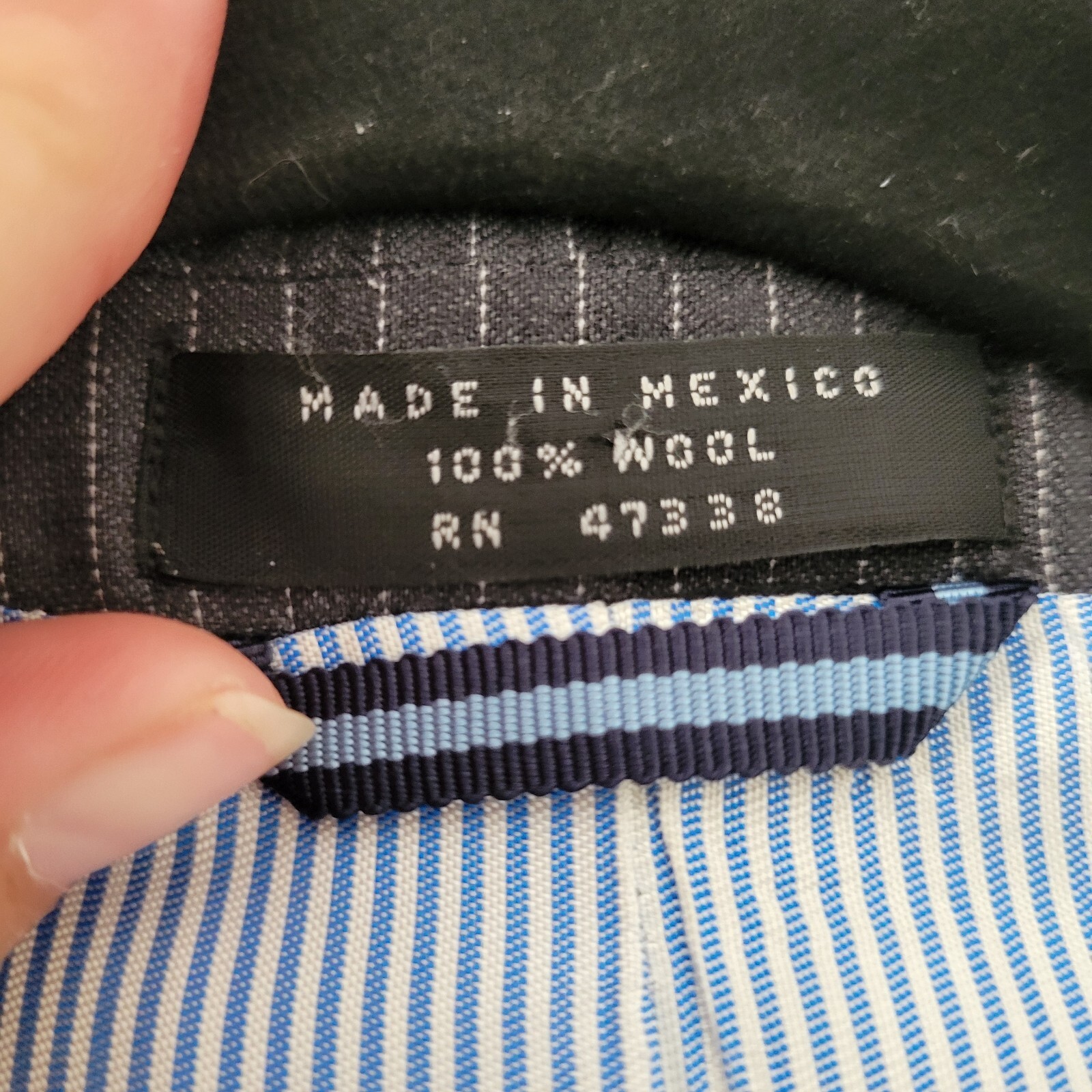 Tommy Hilfiger 100% Wool Gray Striped Double Vented Blazer Sport Jacket Men 40R thumbnail 9