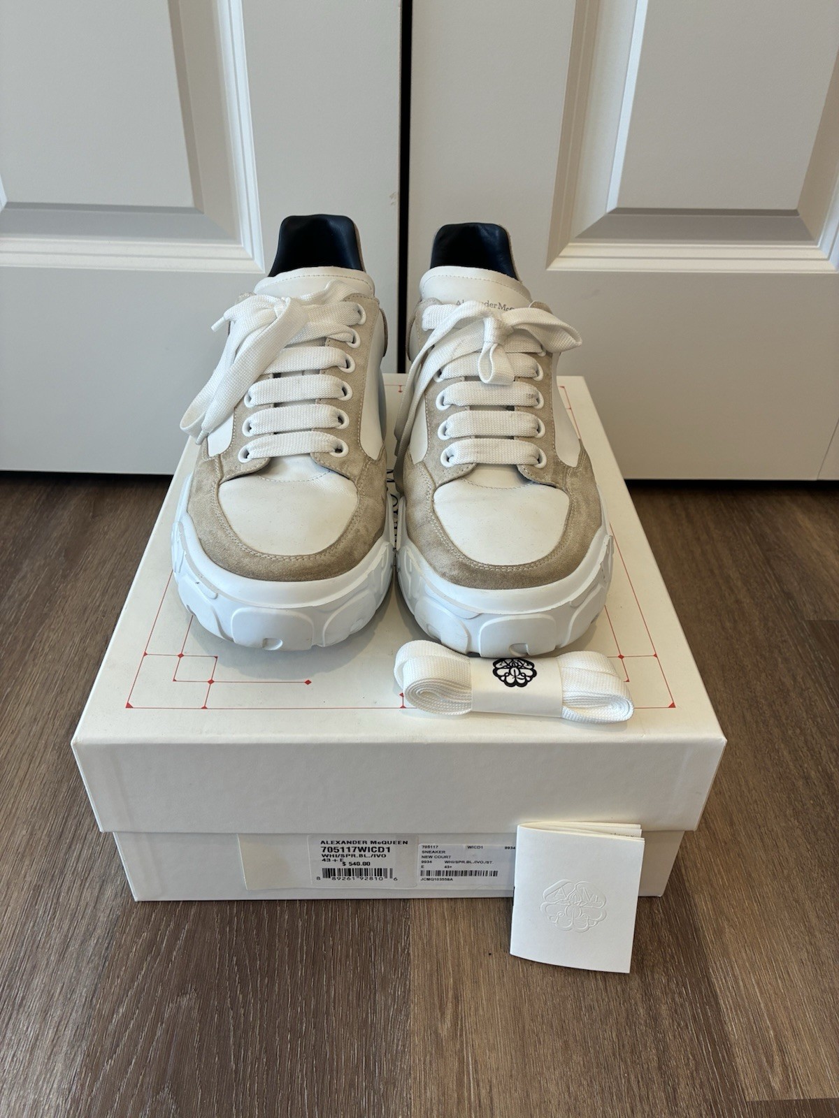 Alexander McQueen Men’s Court Trainer Size 43.5/11 with Box/Fresh Laces