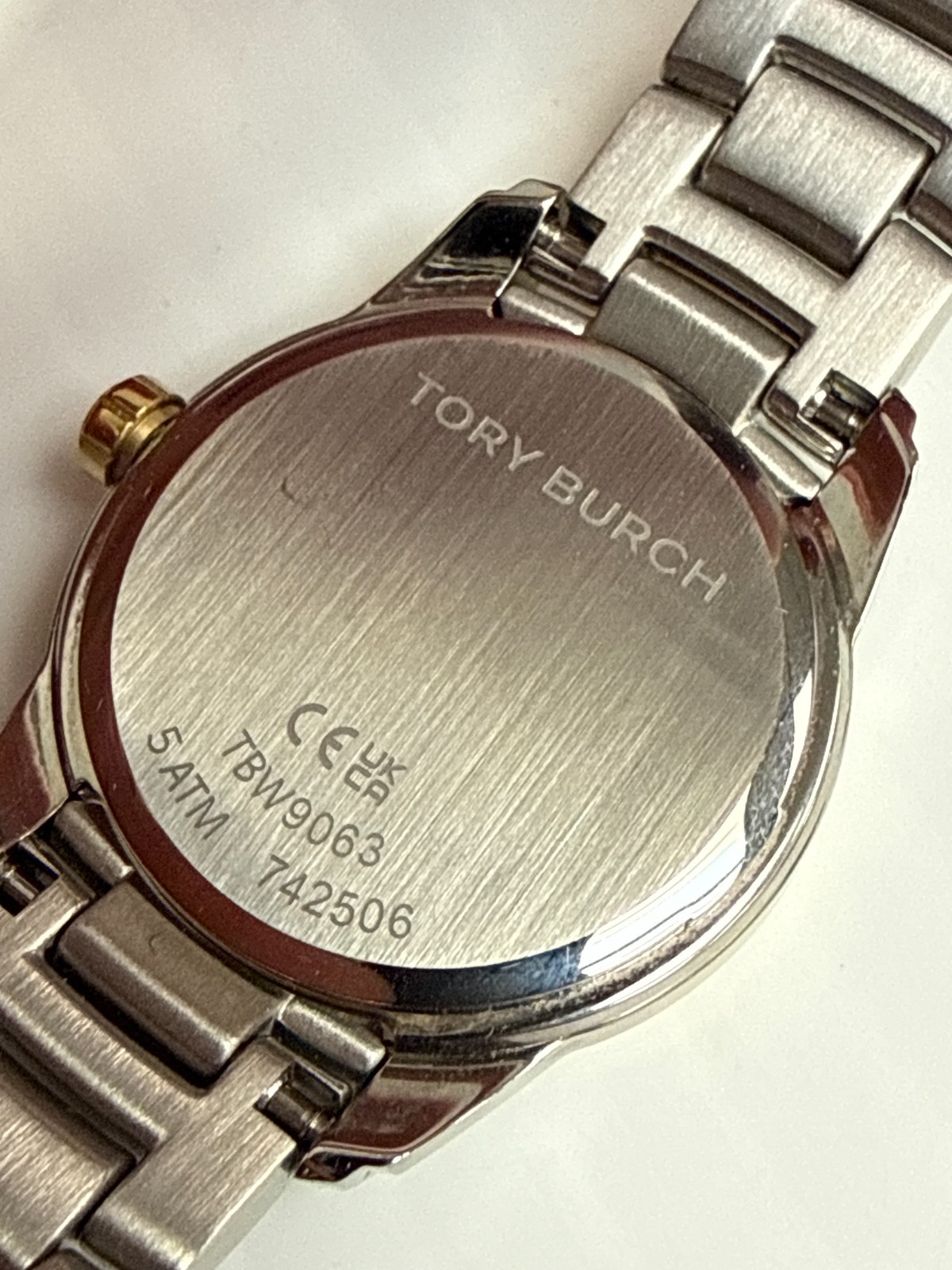 Tory Burch Silver Gold Tone TBW 9063 Steel Watch GOOD CONDITION thumbnail 5