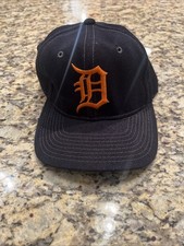 Detroit Tigers Vintage Snapback Cap Hat MLB Sports Specialties Broken Snap