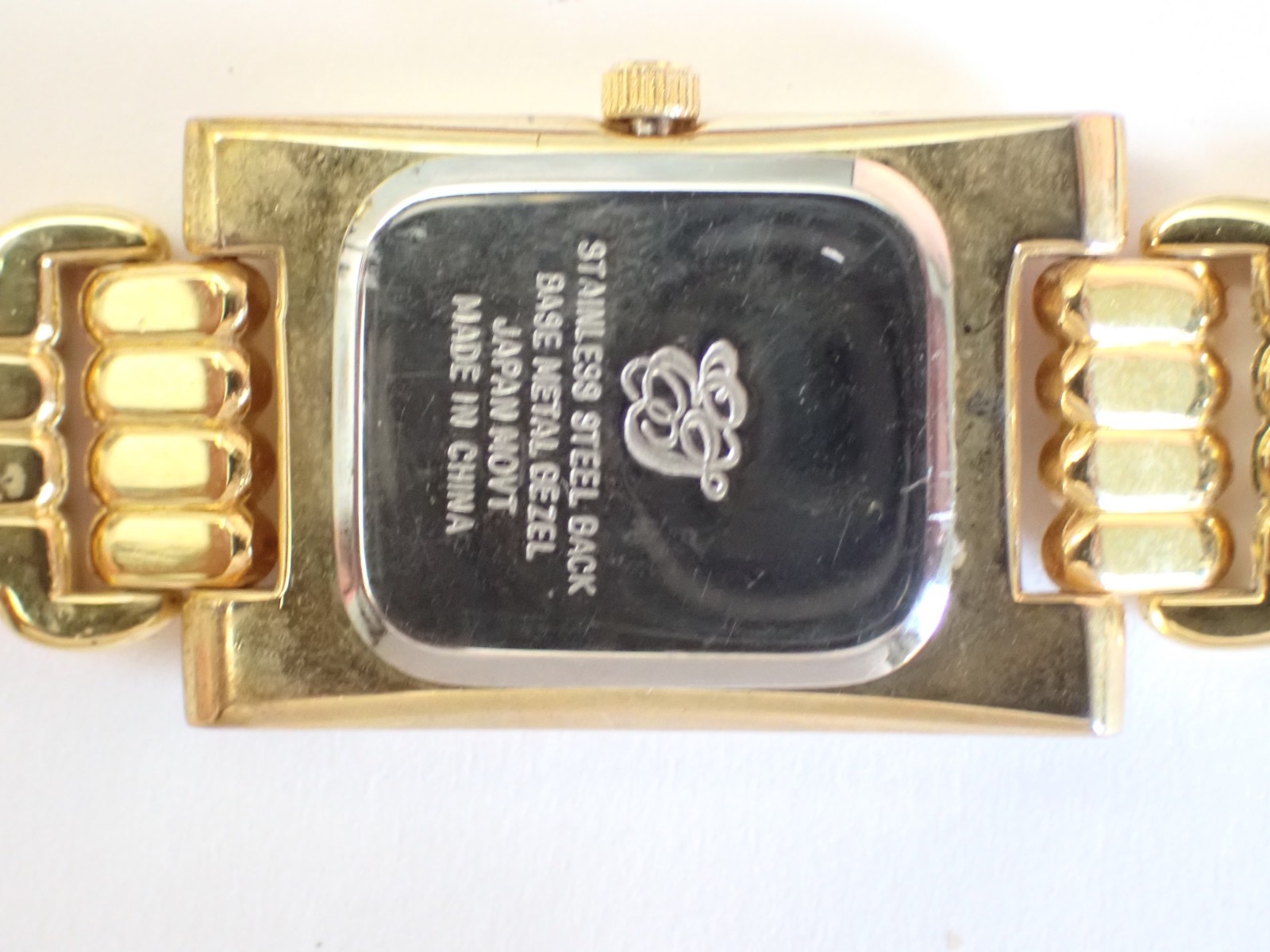 CC Quartz Crystals Rectangular Women's Wristwatch - image 3