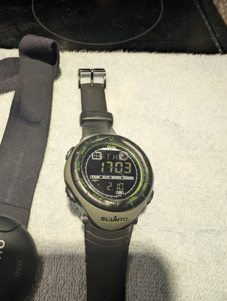 Suunto Vector HR Digital Mountain Watch Outdoor/Sports/Military Green. - Image 2 of 4