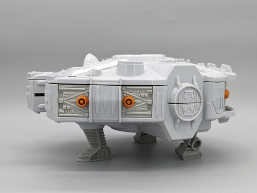 Hasbro 2011 Galactic Heroes Star Wars Millennium Falcon Portable Playset - Picture 6 of 24
