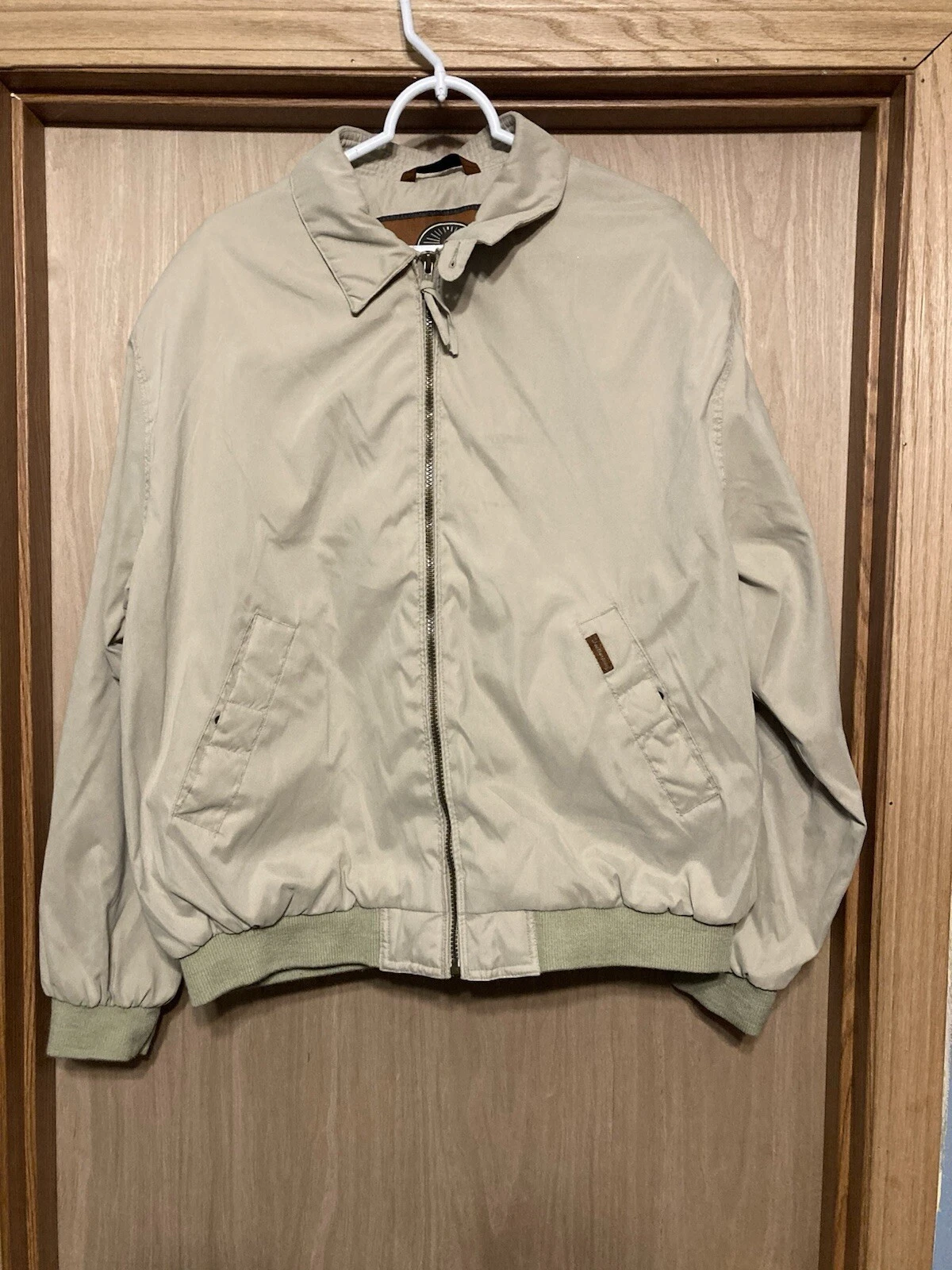 Weatherproof Mens Light Weight Jacket Polyester & Nylon