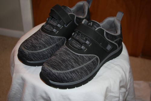 GRAY AND BLACK ANODYNE NO 45 MEN DIABETIC COMFORT SPORT WALKER CASUAL SIZE 9.5 W