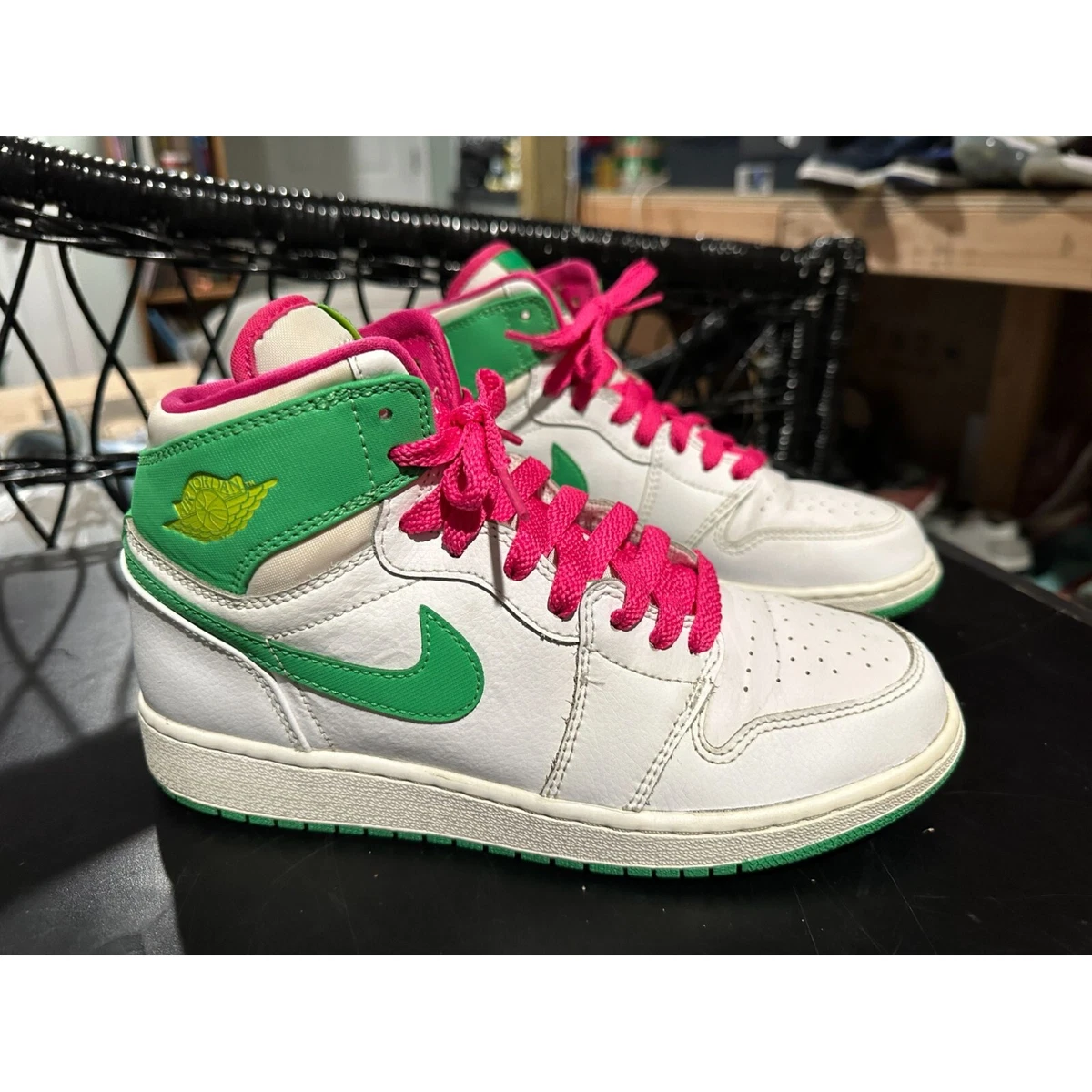 White green hotsell pink jordans