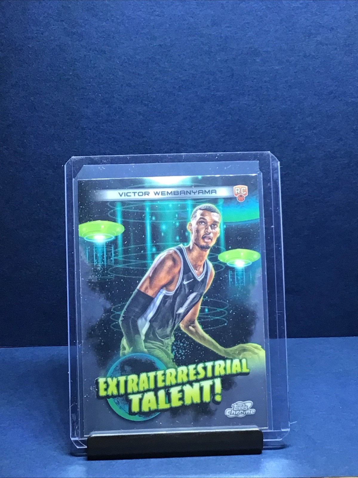 2023-24 Topps Cosmic Chrome-Extraterrestrial Talent Victor Wembanyama #ET-16(RC)