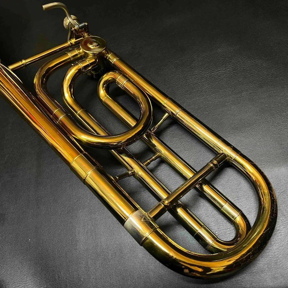 C.G.Conn Conn 88HR Professional Trombone Japan Used Excellent Condition Brass - Image 4 of 4