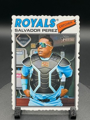 2026 Topps Heritage RARE Deckle Edge #320 Salvador Perez, Kansas City Royals
