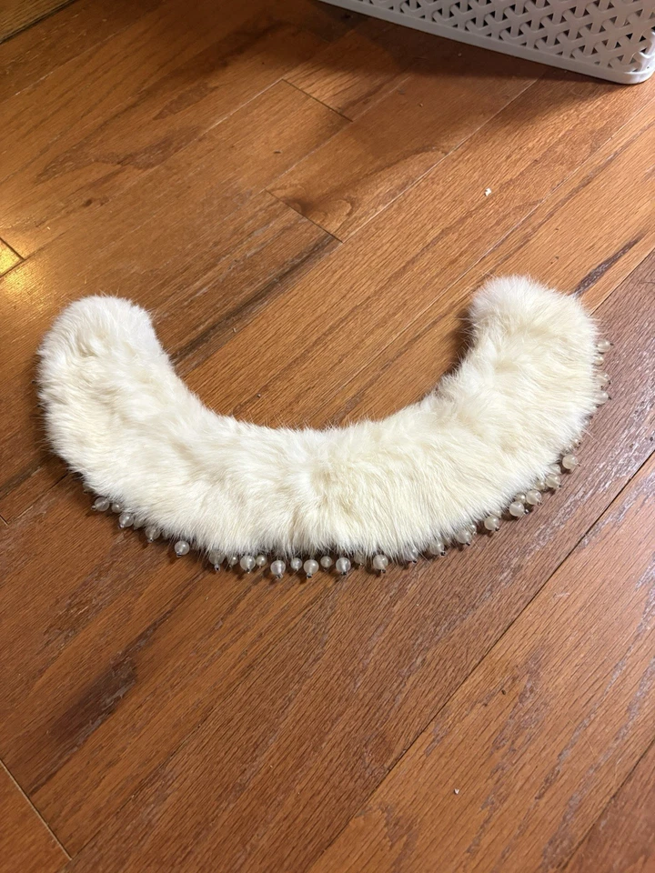 Vintage Baar & Beards "Top Hit" Handmade Fur & Faux Pearl Beaded Collar Necklace - Image 1 of 4
