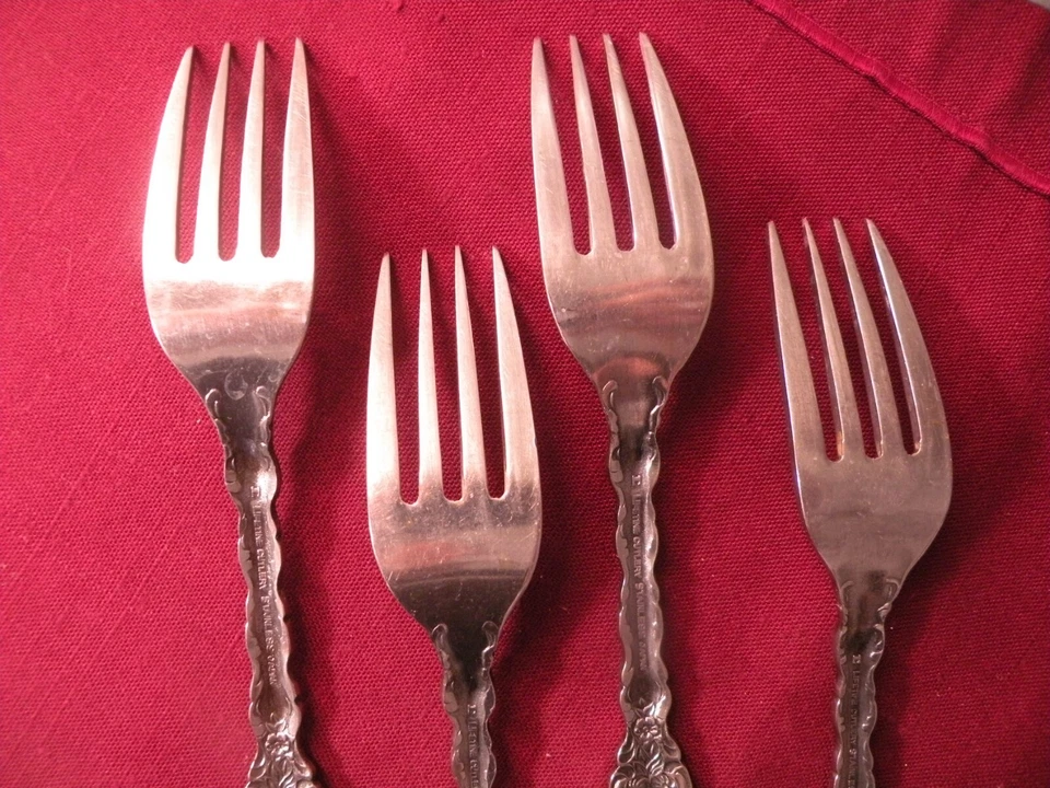 Set Of 4 Lifetime LCU4 Dinner Forks Stainless Steel Pierced 7 1/2" - Image 4 of 4