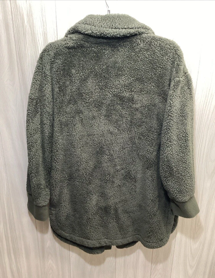 UNBRANDED Women’s (Size XL) Long Sleeve Collared Button Down Fleece Jacket - Image 2 of 4