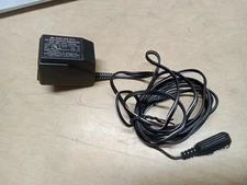 Archer 9V Battery Eliminator CAT. No. 270-1552B 120V Input 9V Output