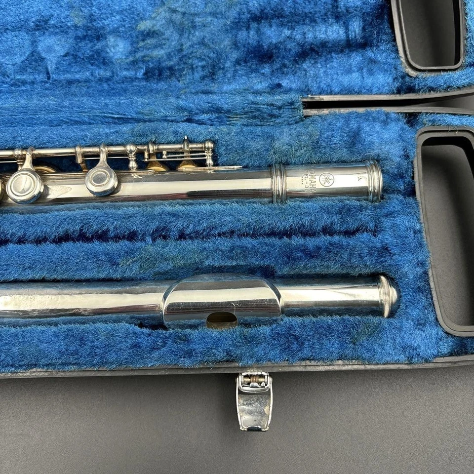 Flauto usato YAMAHA YFL 31 strumento musicale ARGENTO usato con custodia... - Immagine 4 di 4