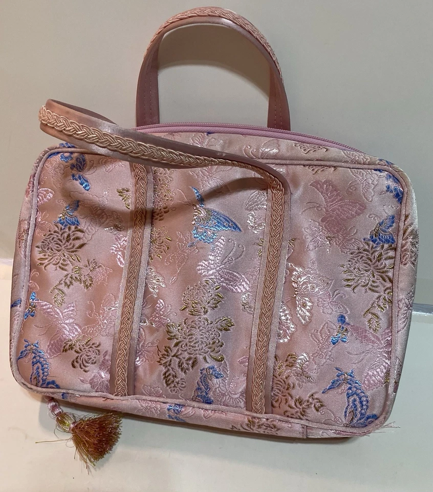 Bolsa de cosméticos brocado rosa 12”x9” mariposas florales Foto 2 de 4