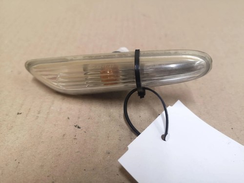 BMW 5 E60 Kotflügelblinker vorne links 71657411 3.00 Diesel 2008 28688760