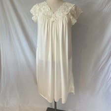 Vintage Ivory Summer Nightgown Small Or Medium