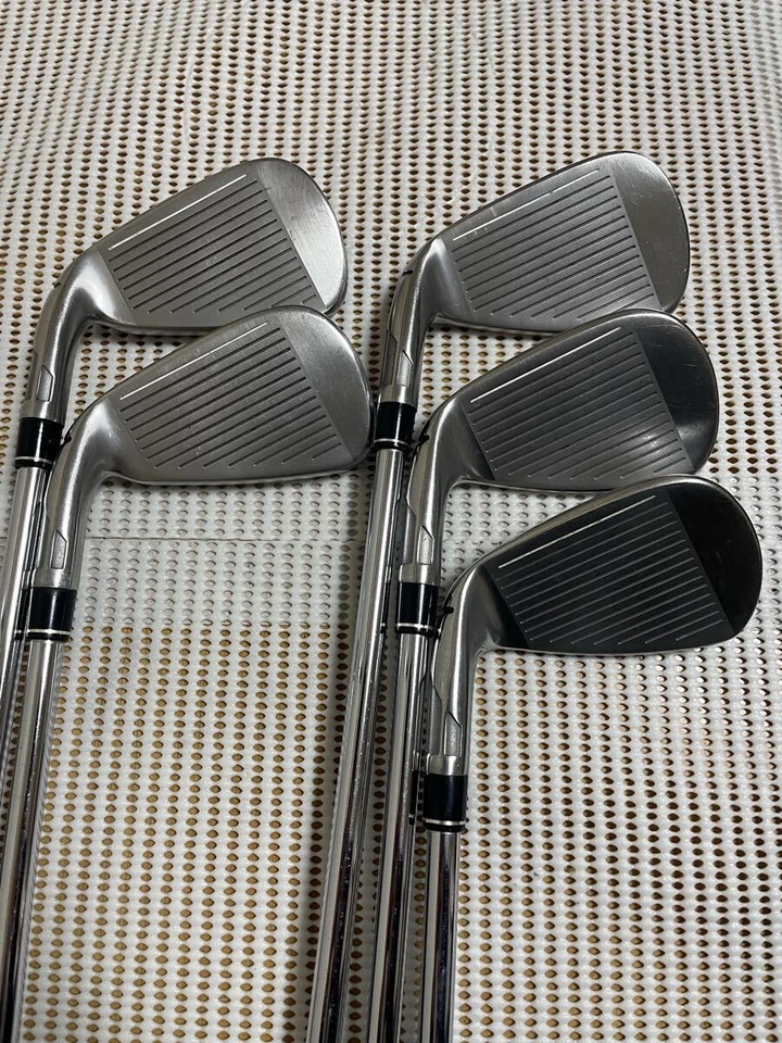 Used Taylormade SIM2 MAX OS KBS MAX MT85 R  irons #6-Pw - Image 2 of 4