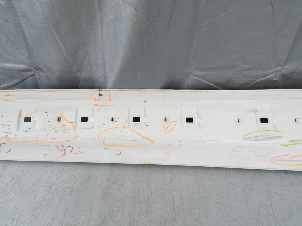 MERCEDES BENZ E420 W210 E55 2000-2002 DEPORTIVO FALDÓN LATERAL DERECHO MOLDEADO BASCULANTE OEM Foto 4 de 4