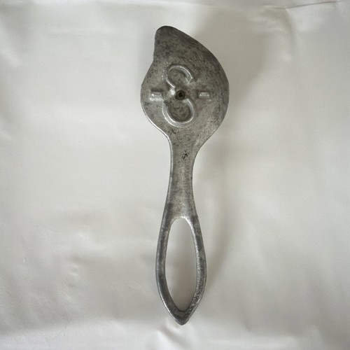 Vintage Aluminum Pastry Pie Crimper Edge Cutter Wheel Kitchen Tool Roller 5 Inch