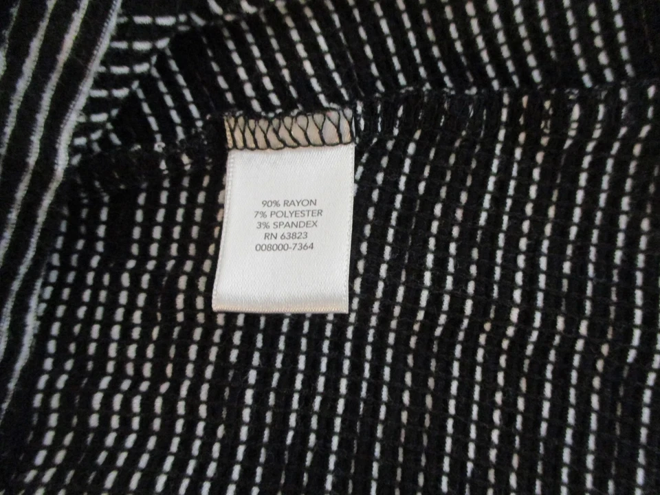 Top tejido para mujer CJ Banks talla 3X negro a rayas manga corta cuello redondo Foto 4 de 4