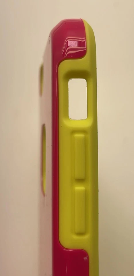 Funda protectora de doble capa iLuv Regata para iPhone 6/6S - Rosa/Amarillo Foto 4 de 4