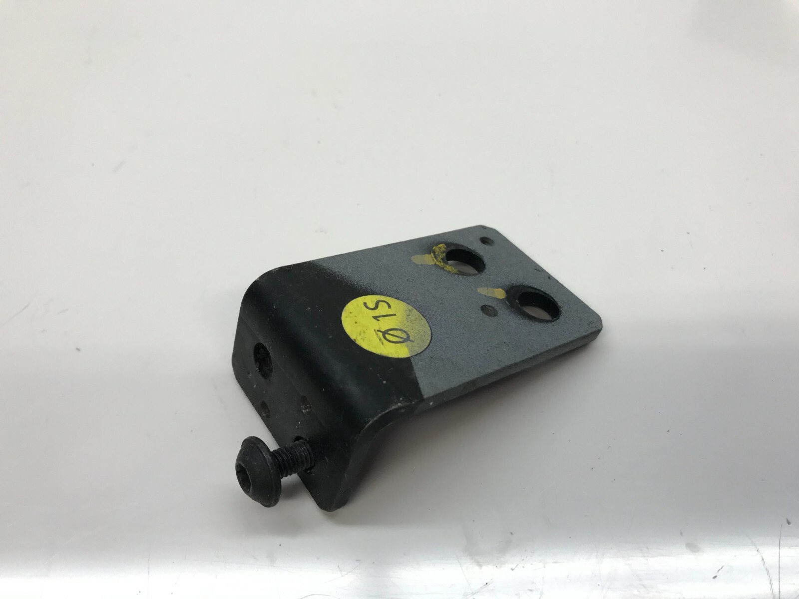 LAMBORGHINI AVENTADOR PASSENGER RIGHT BAT WING HINGE BRACKET RH OEM 470813894A