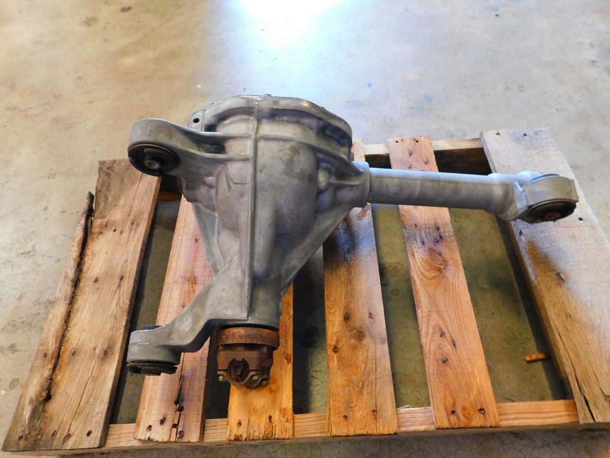 96 97 98 99 00 01 Ford Explorer 4wd Front Axle 3.27 Gear OEM Take