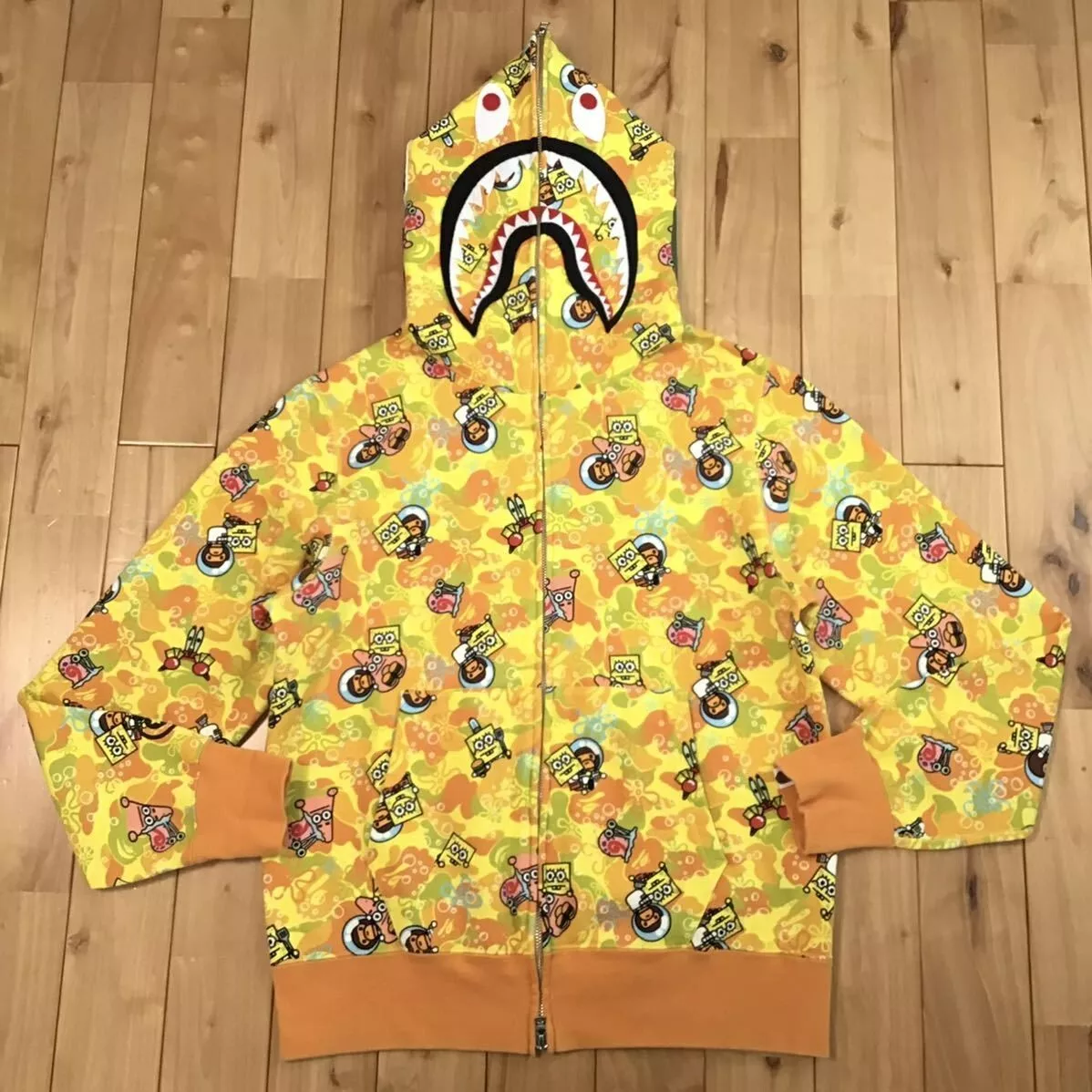 BAPE × SpongeBob Milo shark full zip hoodie A Bathing Ape Size L |