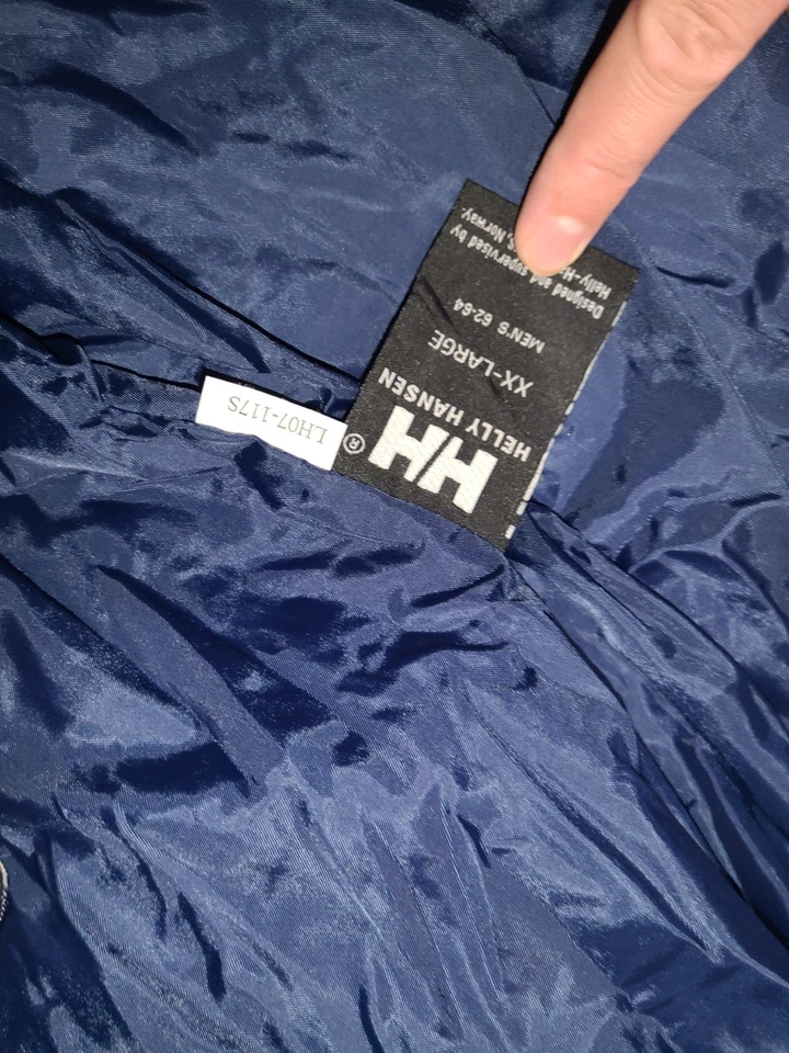 Helly Hansen Vintage 90’s Navy Red and Cream Twin Sails Weather Repellent Jacket - Image 4 of 4