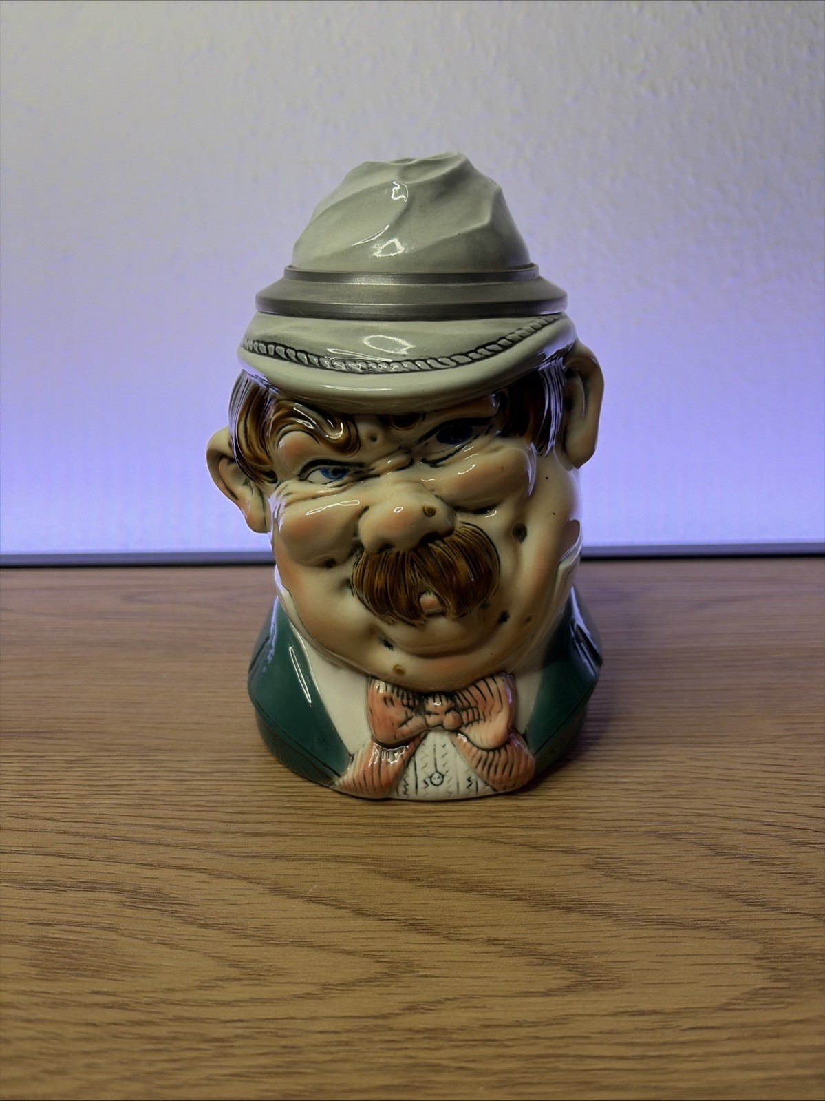 Krug Bierkrug Ernst Bohne Wurstmax Hut Sammelkrug Gesicht Kopf Humpen H16