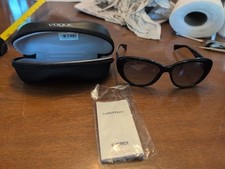 VOGUE 2868SB W44 11 56-16-135 2N BLACK Women's Sunglasses