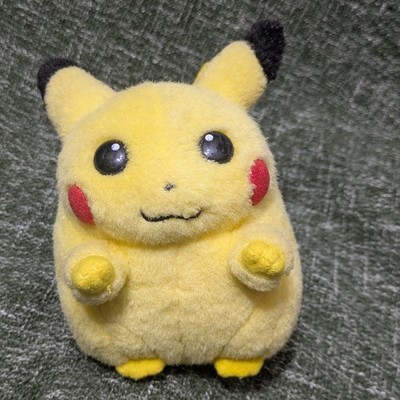 Pikachu Pokemon TOMY Japan Vintage Squeeze Squeaky Sound Squeaker 