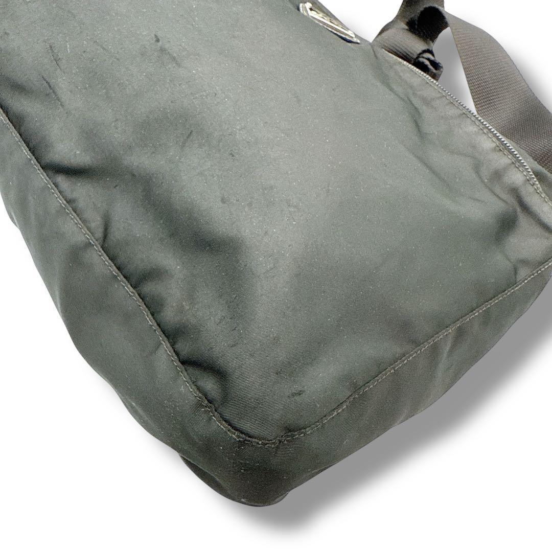 Excellent condition PRADA camera bag shoulder bag… - image 8