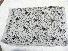 ancien tulle brodé de perles de verre ou jais pour vétement époque NAPOLEON III