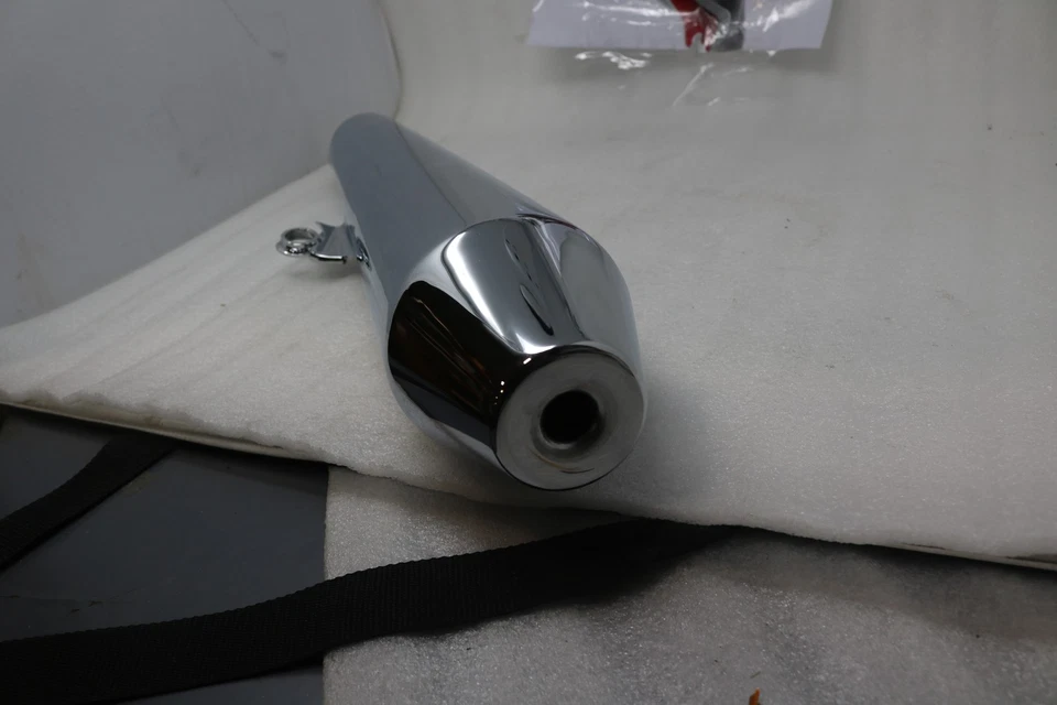 NEW OEM TRIUMPH SILENCER, EXHAUST, RH, C4 CAT T2206470 - Image 3 of 4