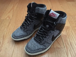 nike dunk sky hi txt