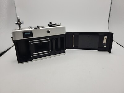 ヤシカ Yashica Electro 35 FC / 40mm F2.8 YASHICA ELECTRO 35 FC Rangefinder Film Camera 40mm 1:2.8 Lens