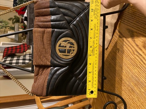 Henri Bendel Vintage Designer Two Tone Leather Hand Purse With Gold Tone Chain - Picture 9 of 10