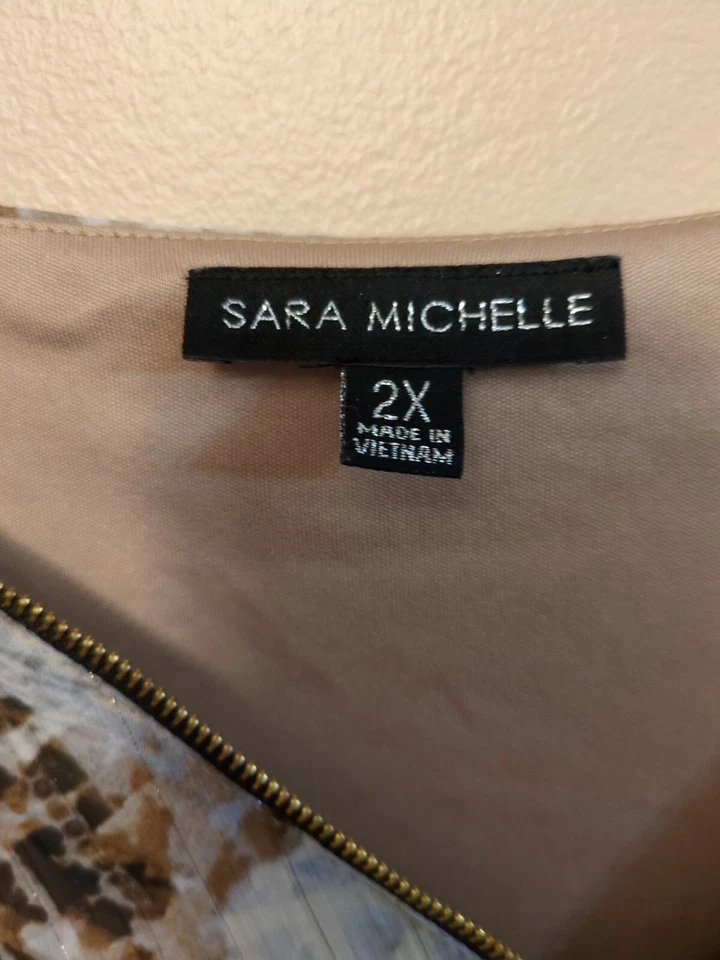Sara Michelle 2X Top Paisley 3/4 透明袖 V 领拉链金色金属棕色 — 第 2/4 张图片